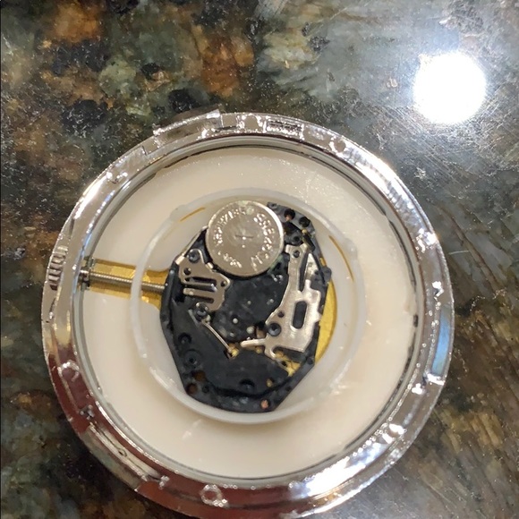 Pewter bedside table clock - Picture 7 of 9